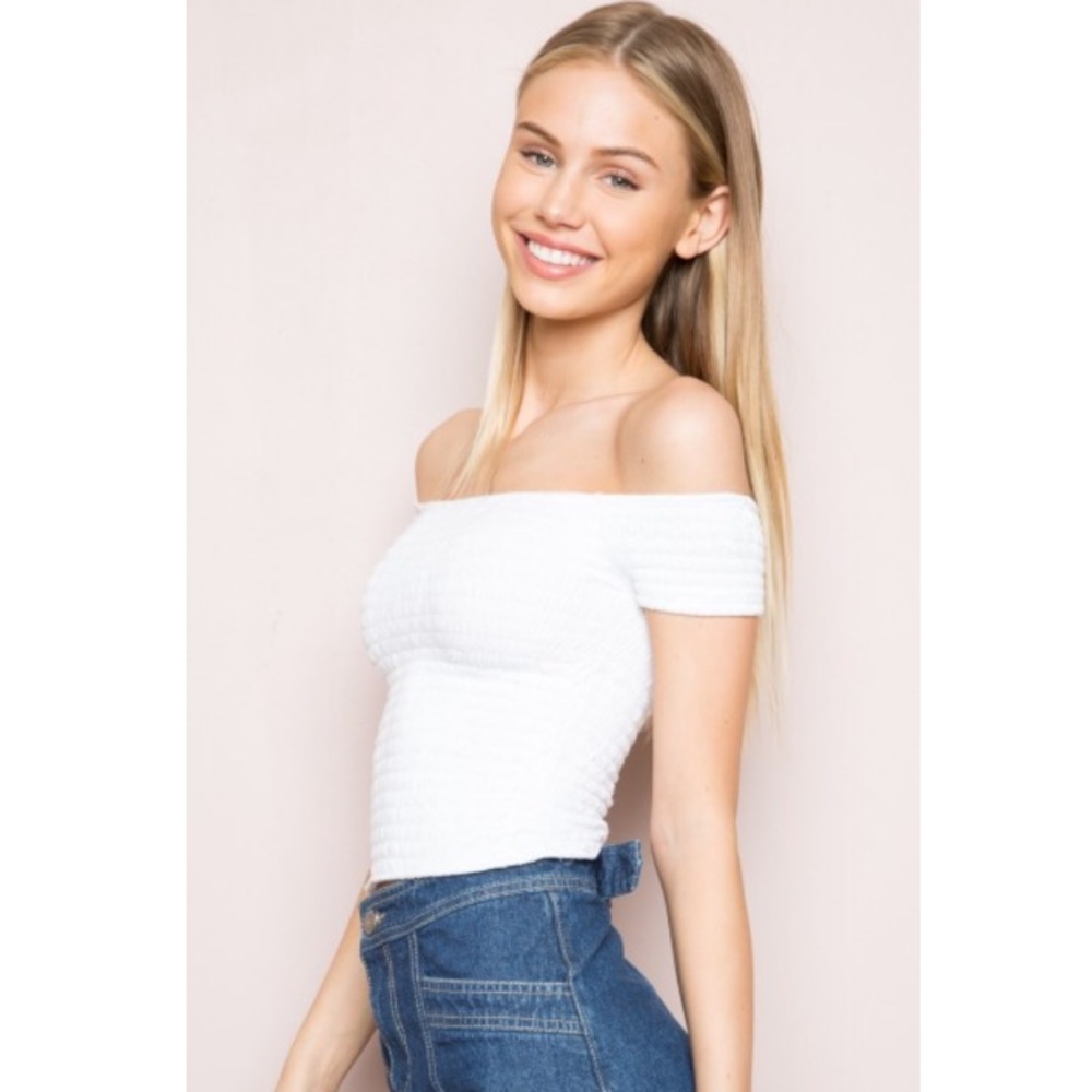 Brandy Melville off the shoulder top
